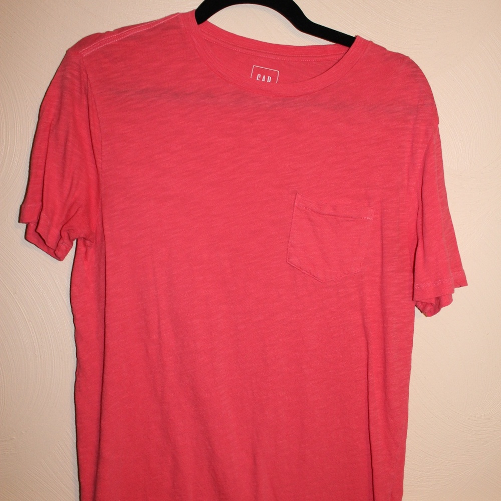 Gap Tee